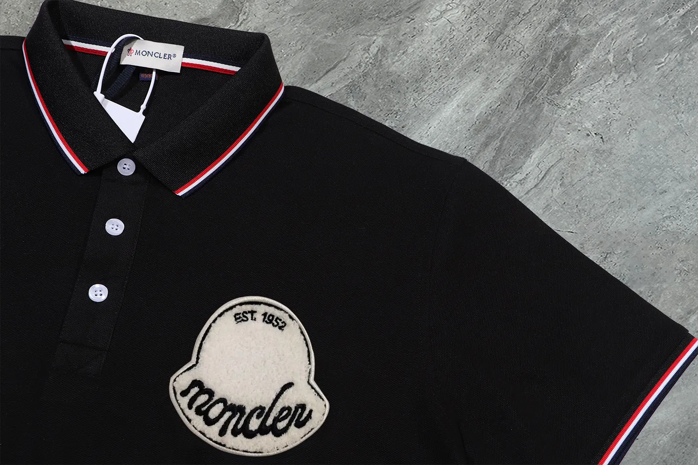 MONCLER~ 2026 New Arrival Quality POLO ， Breathable ， ， ， Quality。 ！ ， ！ LOGO Quality ：Black，White，Gray，Royal Blue Sizes：M~L~XL~2XL~3XL